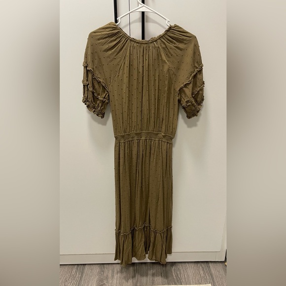 Swiss Dot Army Green Midi Dress - Picture 4 of 4